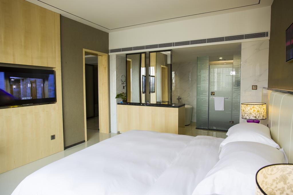 Lori Star Hotel Qionghai Ruang foto